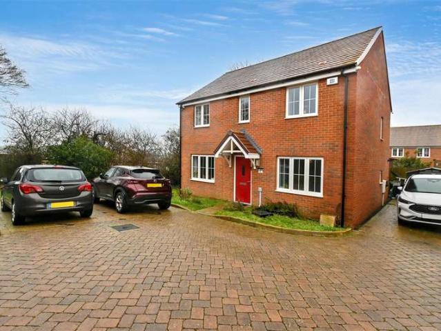 4 Bedroom Detached House