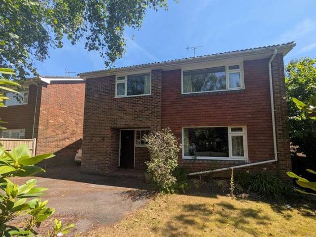 4 Bedroom Detached House
