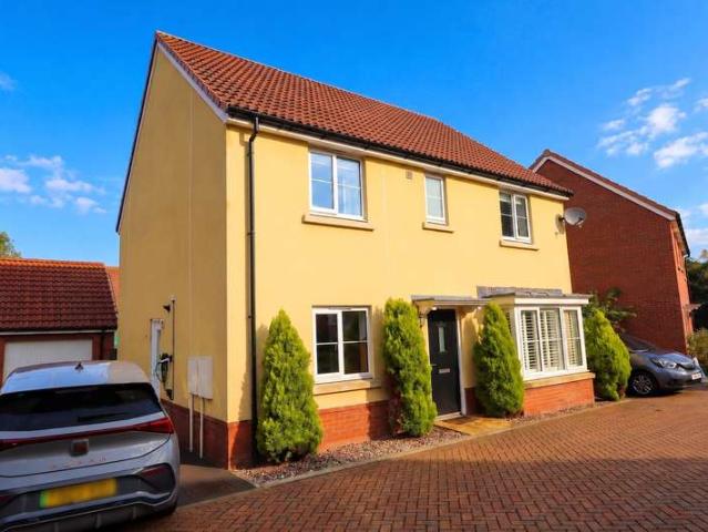 4 Bedroom Detached House