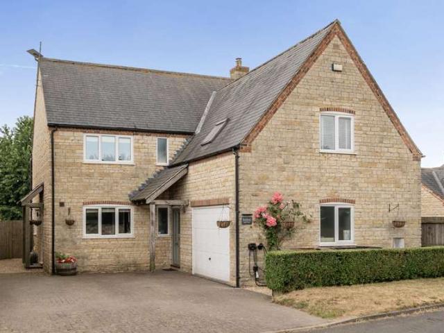 4 Bedroom Detached House