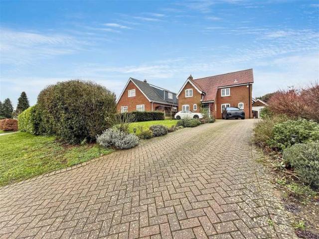4 Bedroom Detached House