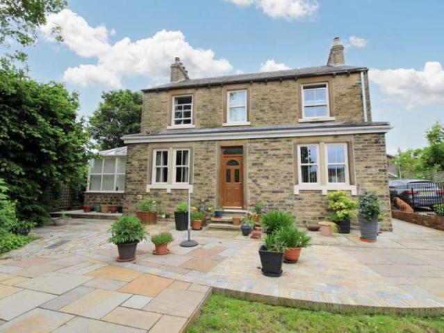4 Bedroom Detached House