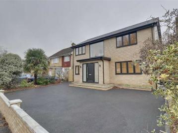 4 Bedroom Detached House