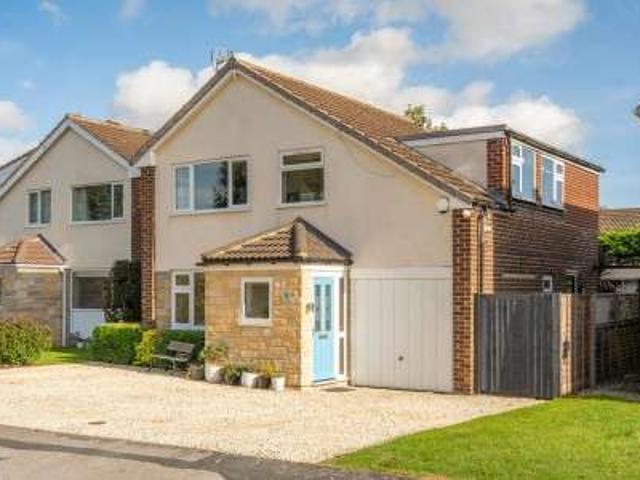 4 Bedroom Detached House