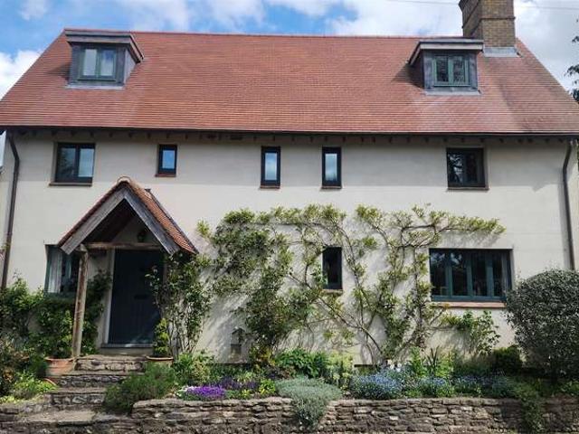 4 Bedroom Detached House