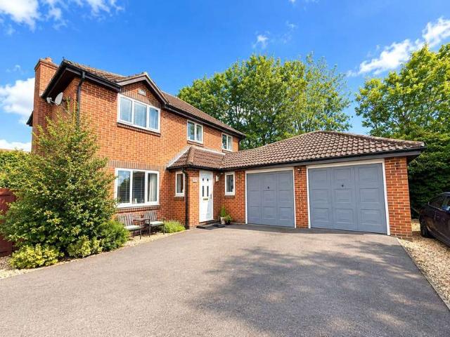 4 Bedroom Detached House