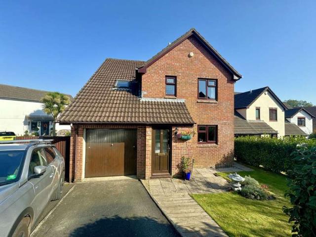 4 Bedroom Detached House