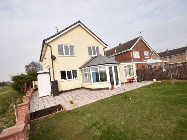 4 Bedroom Detached House