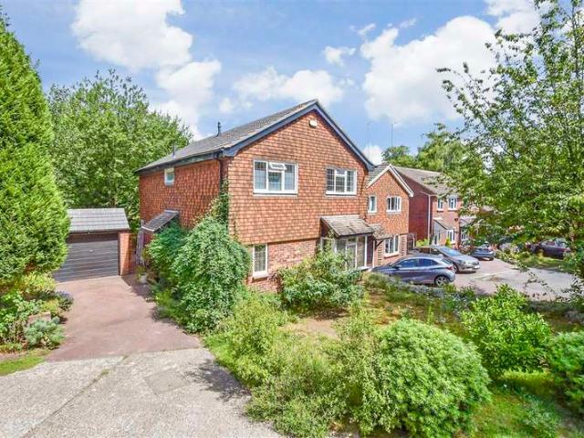 4 Bedroom Detached House