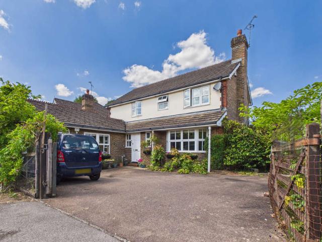4 Bedroom Detached House