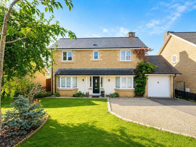 4 Bedroom Detached House