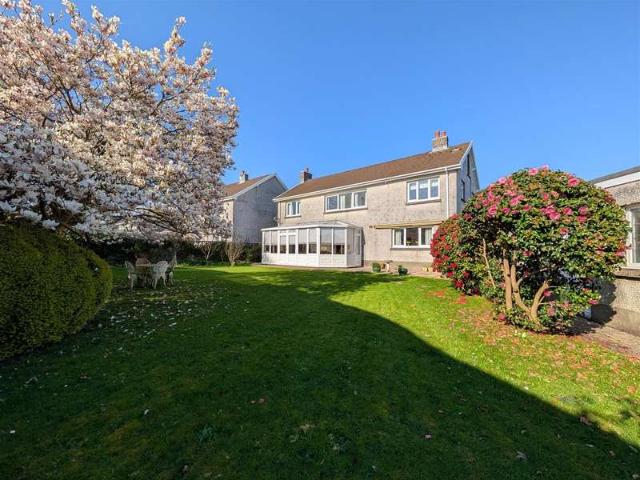 4 Bedroom Detached House