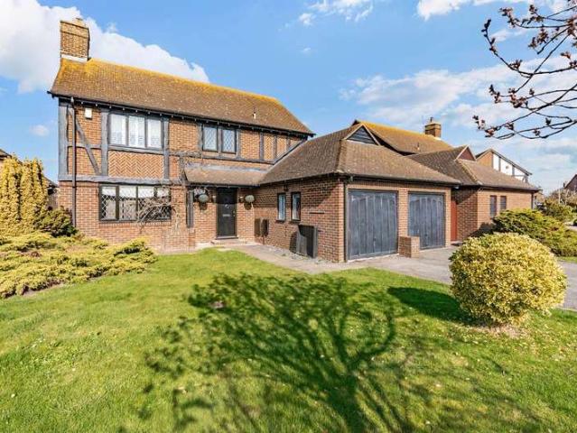4 Bedroom Detached House