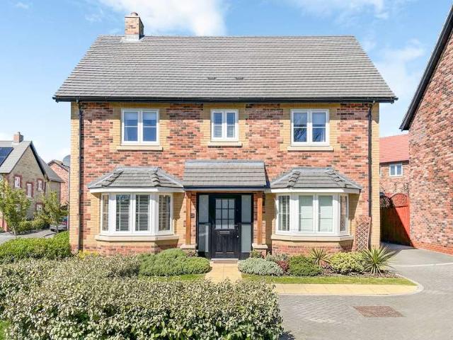 4 Bedroom Detached House