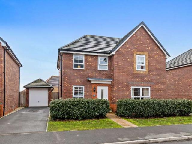 4 Bedroom Detached House