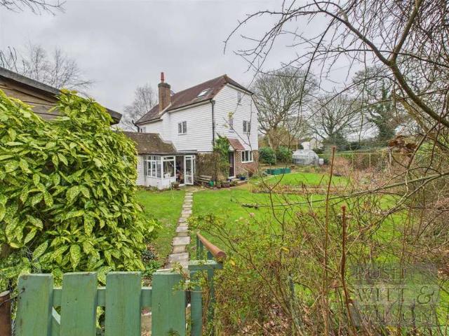 4 Bedroom Detached House