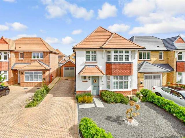 4 Bedroom Detached House