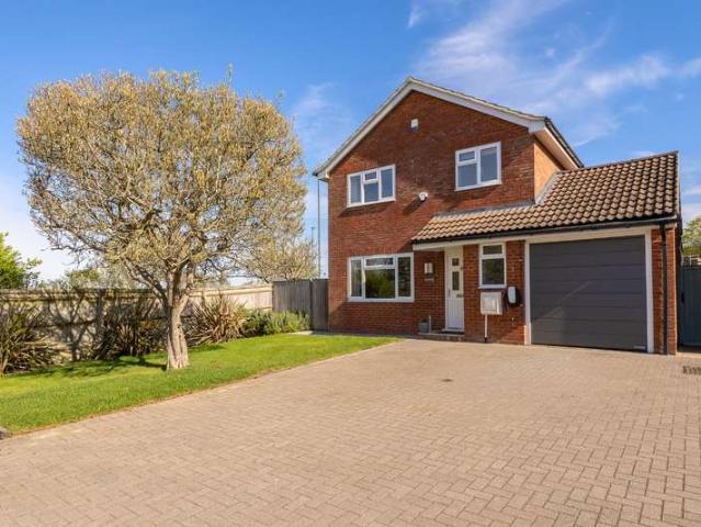 4 Bedroom Detached House