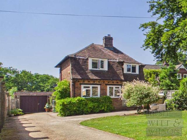 4 Bedroom Detached House