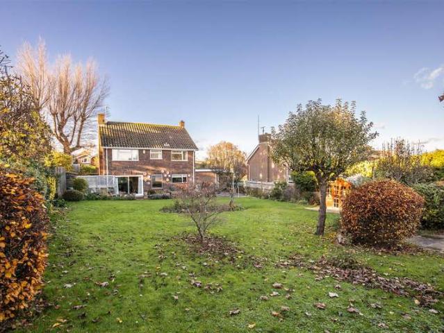 4 Bedroom Detached House