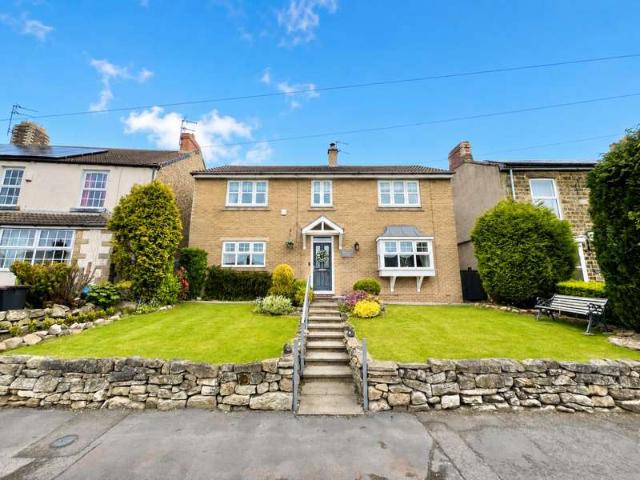4 Bedroom Detached House