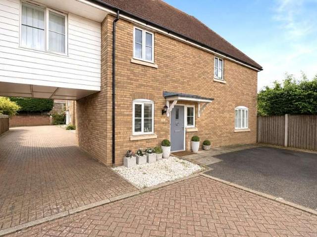 4 Bedroom Detached House