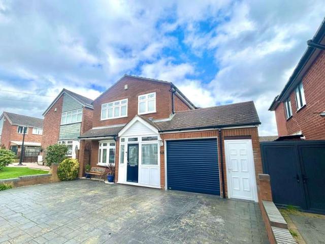 4 Bedroom Detached House