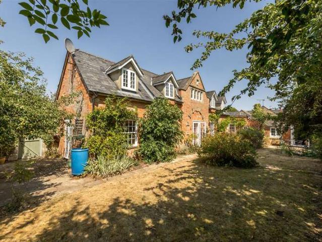 4 Bedroom Detached House
