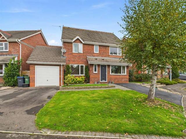 4 Bedroom Detached House