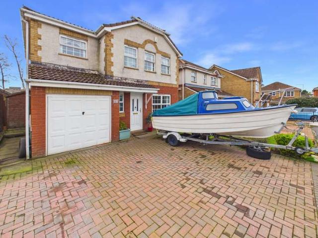 4 Bedroom Detached House