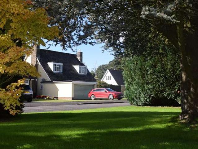 4 Bedroom Detached House