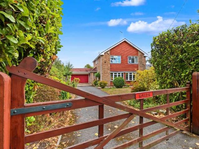 4 Bedroom Detached House