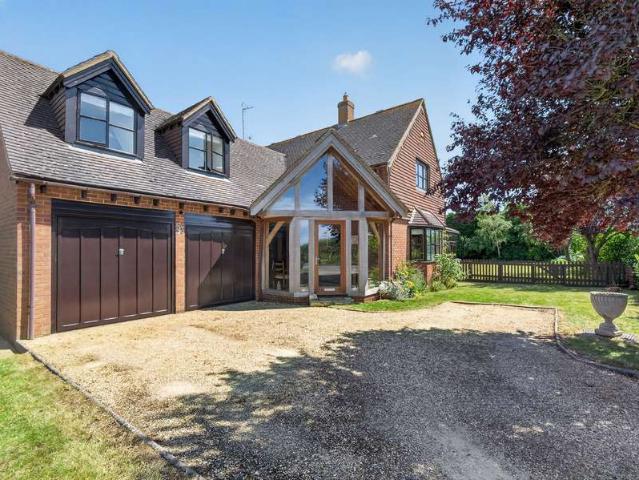 4 Bedroom Detached House