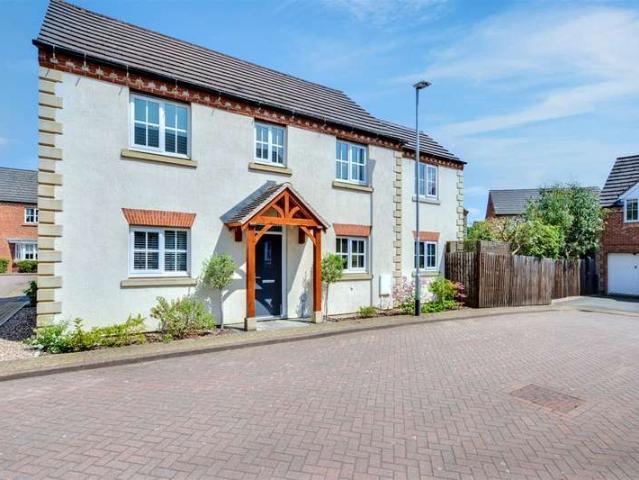 4 Bedroom Detached House