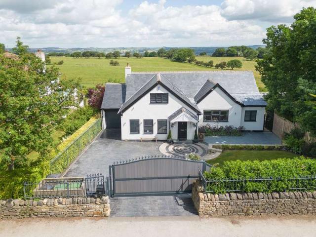 4 Bedroom Detached House