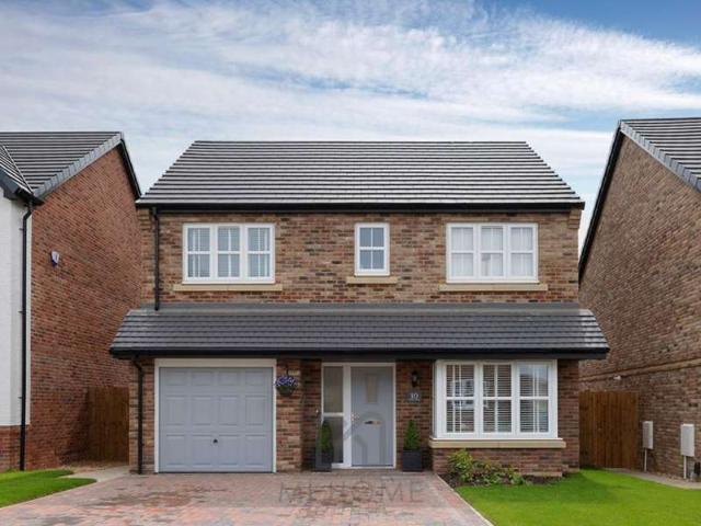 4 Bedroom Detached House