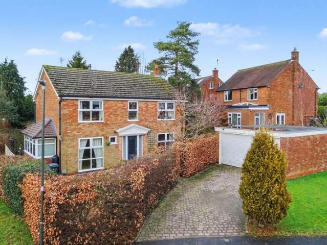 4 Bedroom Detached House