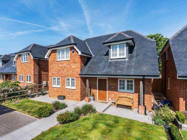 4 Bedroom Detached House