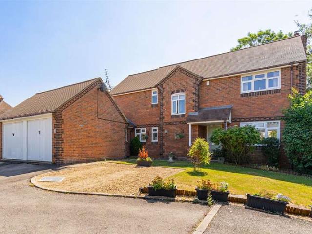 4 Bedroom Detached House