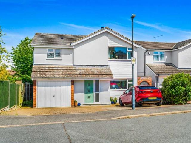 4 Bedroom Detached House