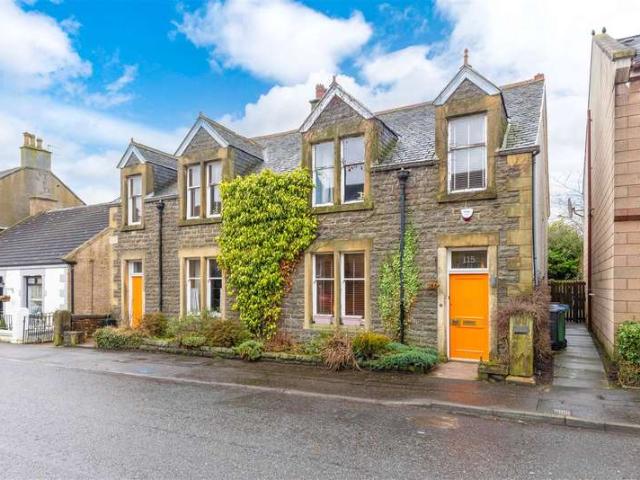 4 Bedroom Detached House