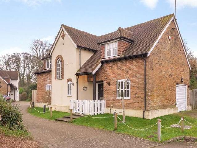 4 Bedroom Detached House