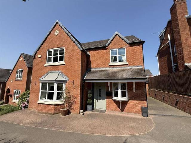 4 Bedroom Detached House