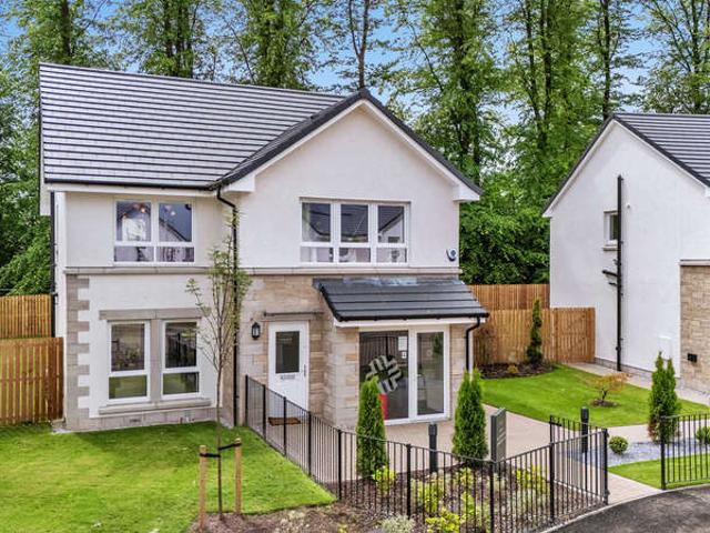 4 Bedroom Detached House
