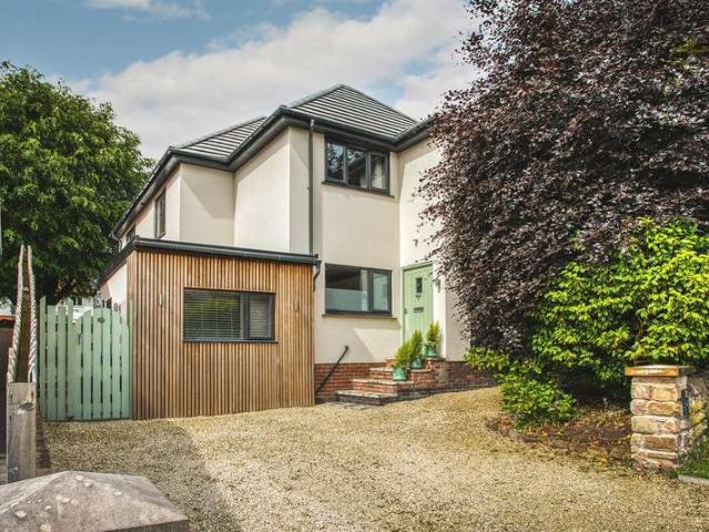 4 Bedroom Detached House