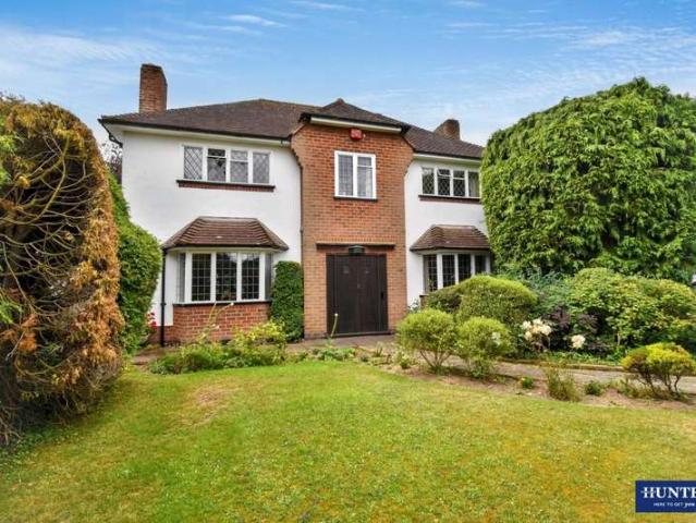 4 Bedroom Detached House