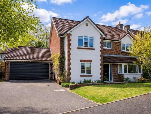 4 Bedroom Detached House