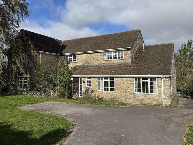 4 Bedroom Detached House