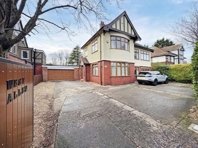 4 Bedroom Detached House