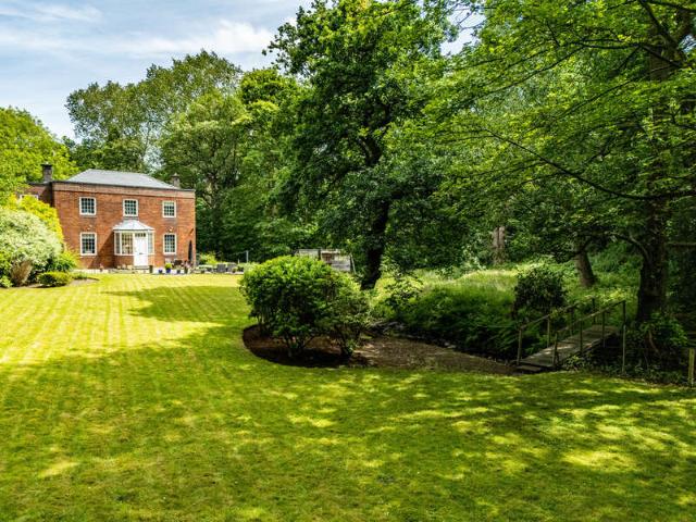 4 Bedroom Detached House